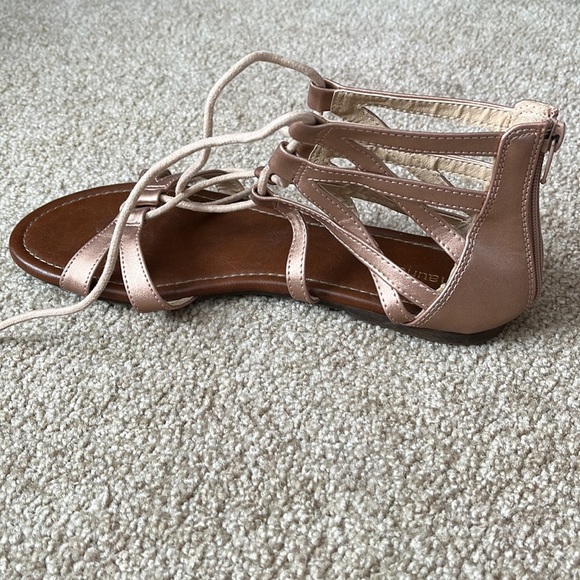 Metallic Pink Gladiator sandals - Picture 6 of 6